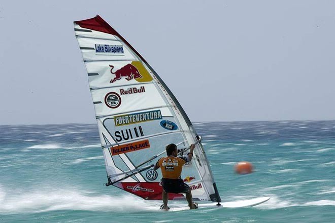 Dunkerbeck speeds home - 2008 Fuerteventura PWA Grand Slam – Day Five &copy;  John Carter / PWA http://www.pwaworldtour.com